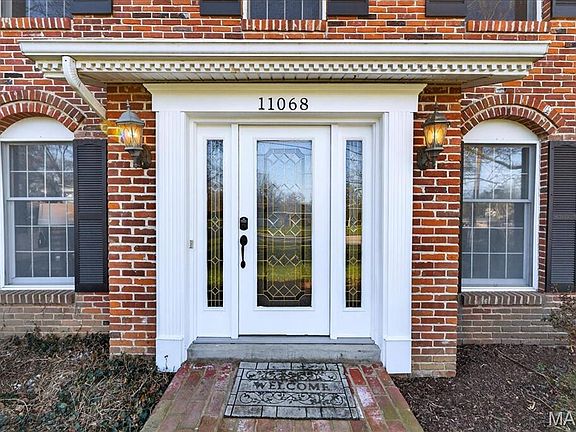 2nd image of 11068 Graeser Ln