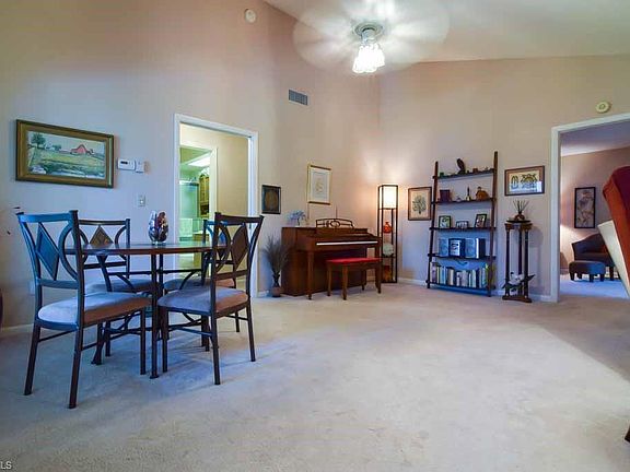 5th image of 6871 Sandtrap Dr