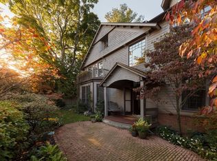 11 Hemlock Rd, Cambridge, MA 02138