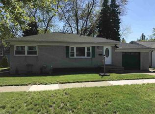 32576 Garfield Rd, Fraser, MI 48026