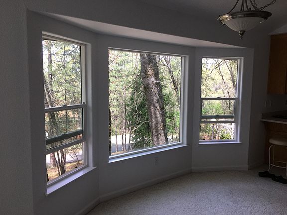 5th image of 1666 White Oak Dr
