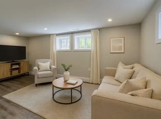 362 Dominion Cres #2, Peterborough, ON K9H5H1