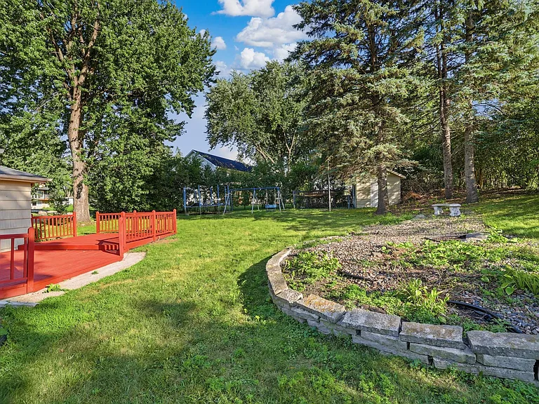 6208 Hillside Rd — Photo 30