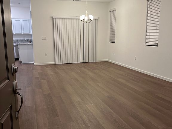 2nd image of 1099 Buena Vista Ln