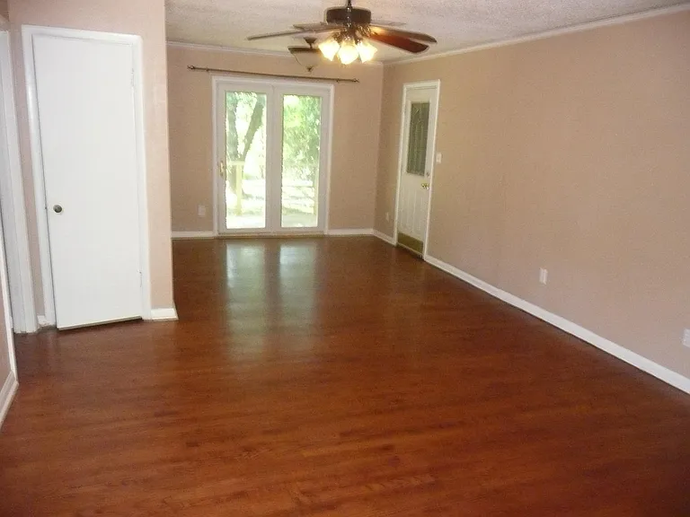 3405 Binyon Ave — Photo 7