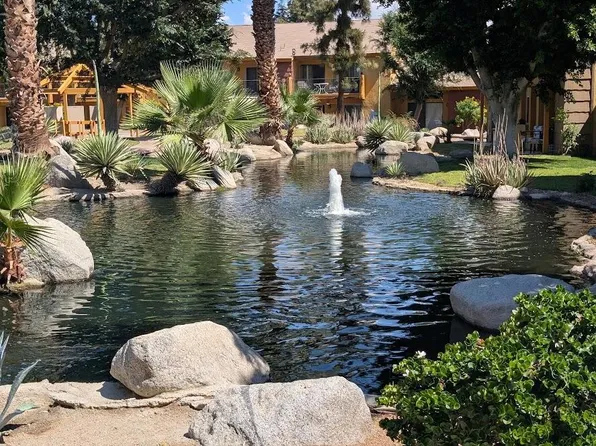 48255 Monroe St APT 33, Indio, CA 92201