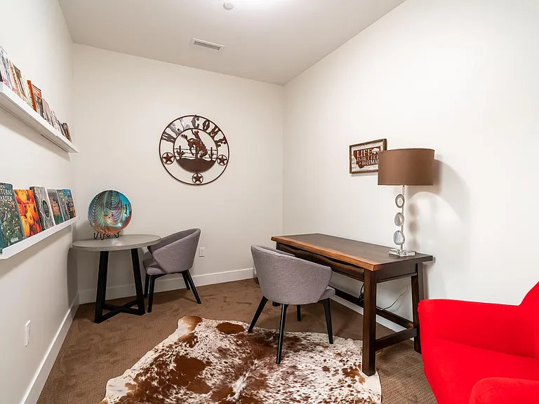 5 W Mendenhall St #312 — Photo 15