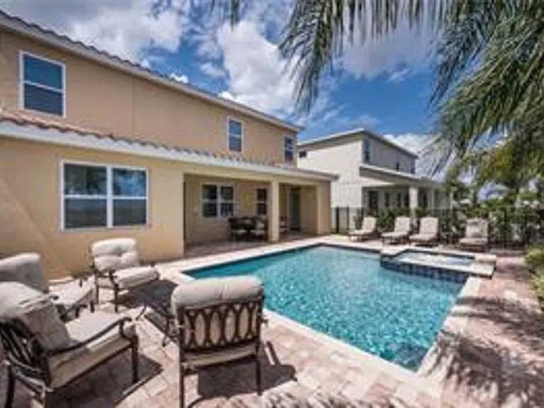241 Lasso Dr — Photo 29