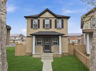 246 S Martinwood Pl NE, Calgary, AB T3J3H6