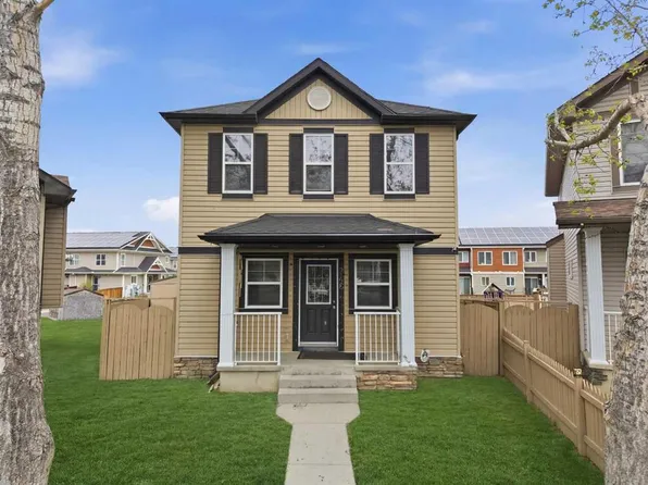 246 S Martinwood Pl NE, Calgary, AB T3J 3H6