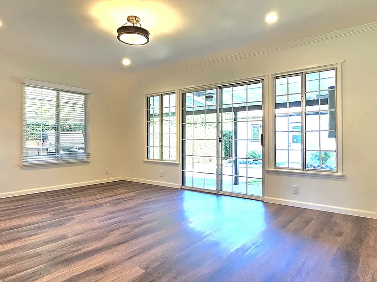 9341 Olive St — Photo 11