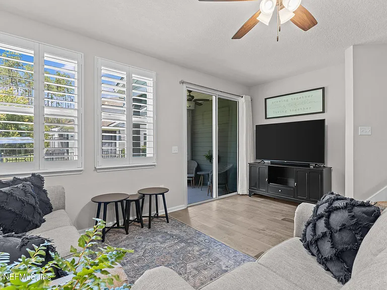 30 Bush Pl — Photo 11