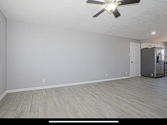 3rd image of 8278 Valle Alegre Dr