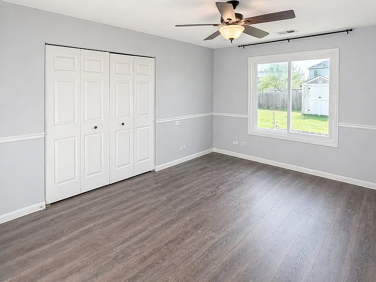 828 Huron Ct — Photo 13