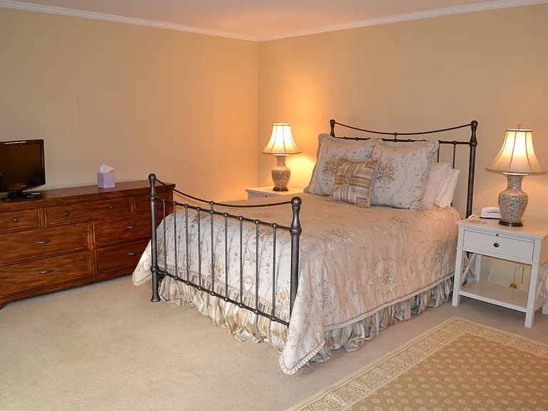 7060 Valley Greens Cir — Photo 20