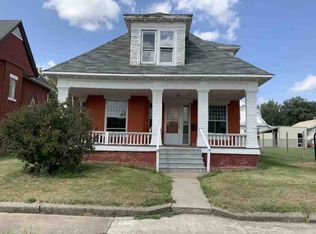 212 W 4th St, Bicknell, IN