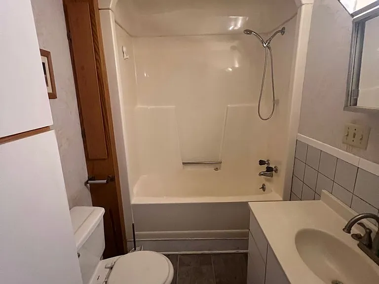 206 S Pacific St — Photo 24