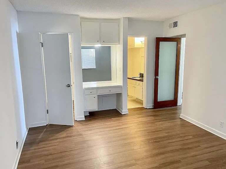 8630 Burton Way #102 — Photo 3