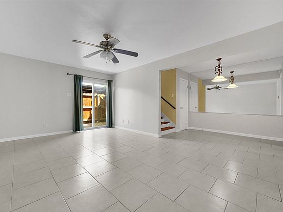 3rd image of 1817 E Grauwyler Rd APT 158