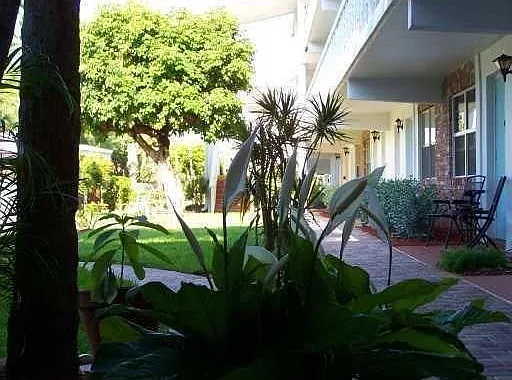 1 bed, 1.0 bath, 640 sqft, $2,800 — Photo 2