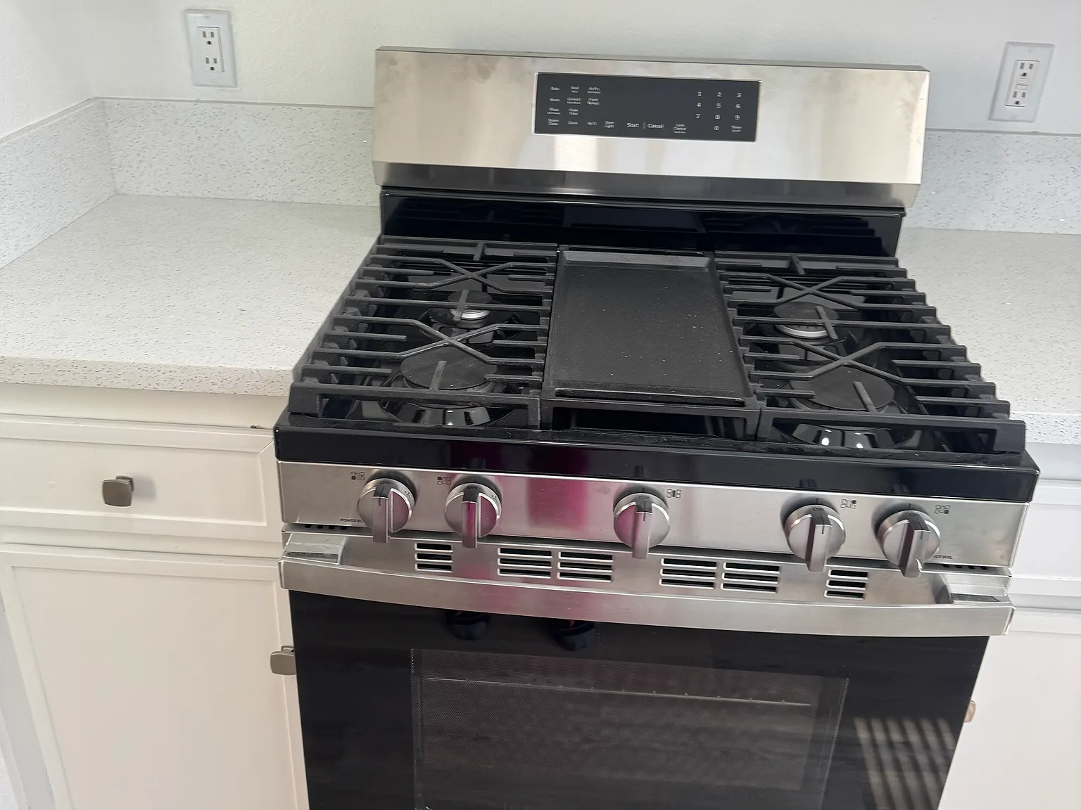 1 bed, 529 sqft, $2,050 — Photo 3