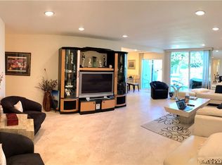 2615 N Whitewater Club Dr UNIT B, Palm Springs, CA 92262