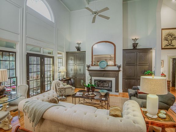 5th image of 3708 Surry Ridge Ct