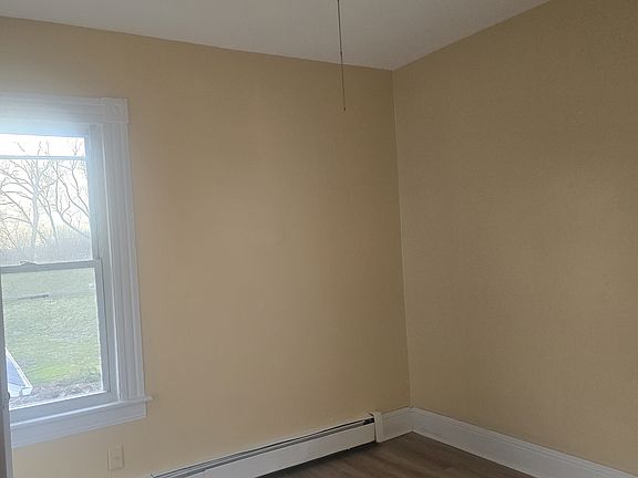 3rd image of 10 Cherry St Floor 2