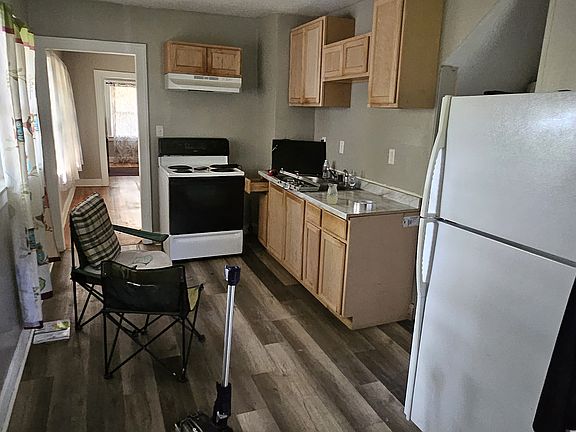 3rd image of 4435 Montgall Ave