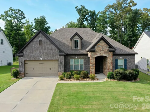 4518 Acorn Hill Dr, Lancaster, SC 29720