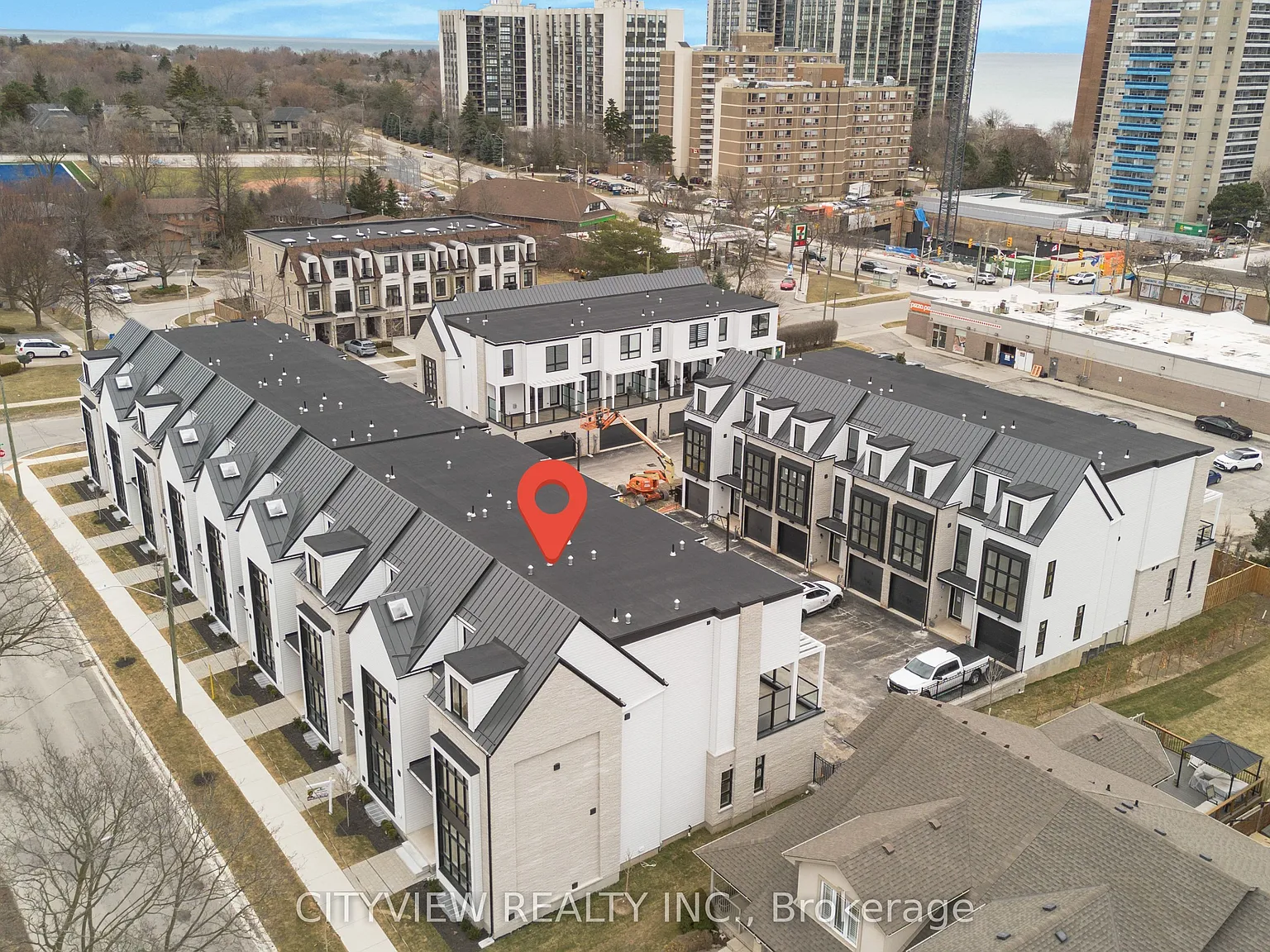 3 bed, $7,000 — Photo 3