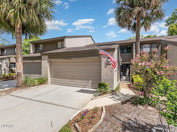 3rd image of 1568 N Carolwood Blvd