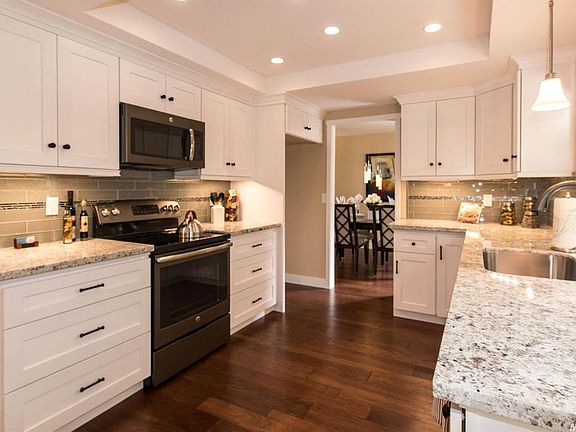 4th image of 8176 Woodlake Hills Dr