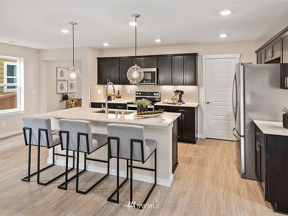 3rd image of 25240 176th Avenue SE #39