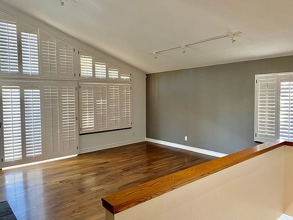 3rd image of 5217 Marmol Dr