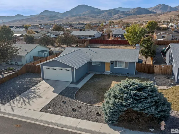 905 Nicole St, Dayton, NV 89403