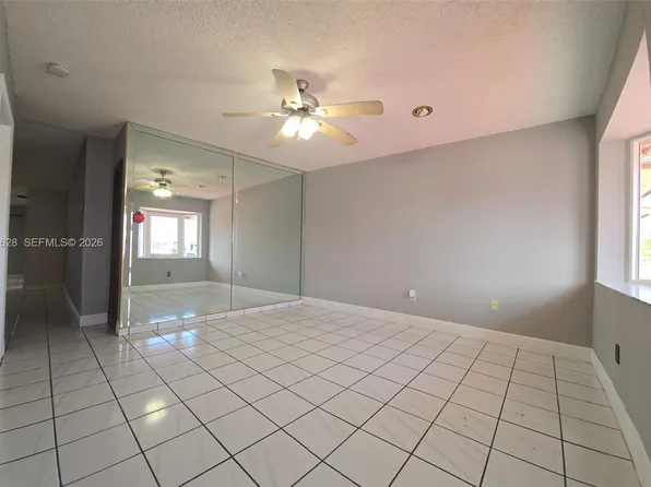 8810 NW 114th Ter, Hialeah Gardens, FL 33018