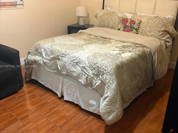 14761 NW 16th Dr, Miami, FL 33167