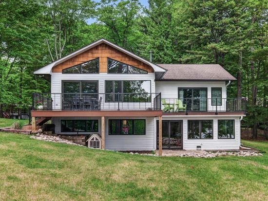 1468 Marsha Ln, Arbor Vitae, WI 54568