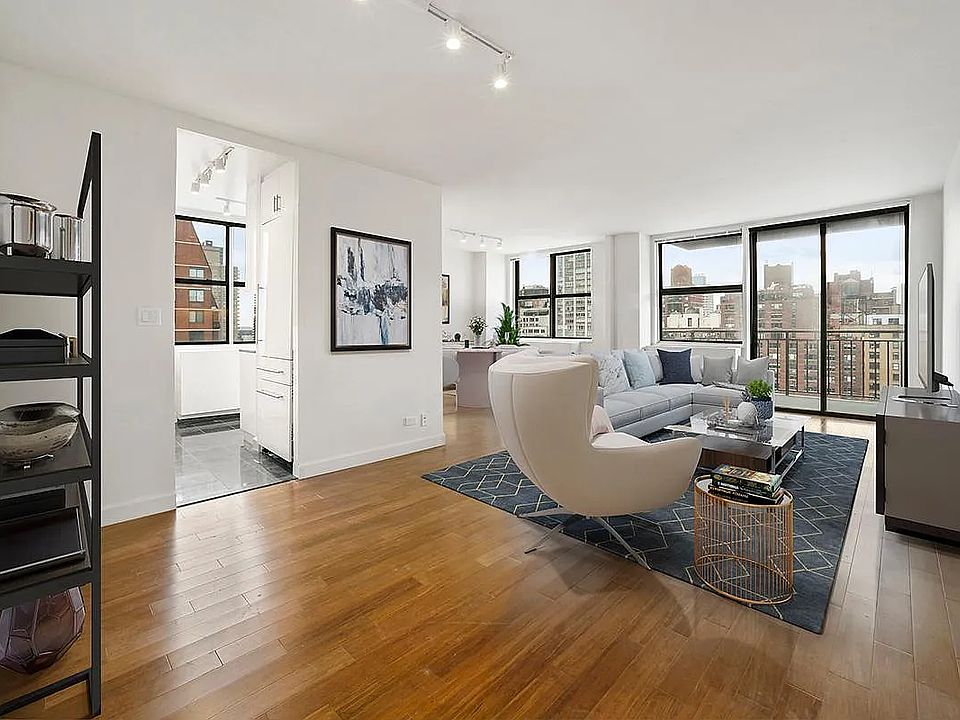 1st image of 300 E 75th St APT 33J