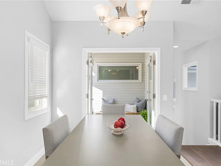 608 Poinsettia Ave #B — Photo 8