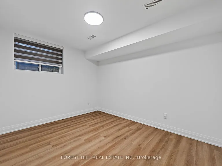 221 Churchill Ave #R — Photo 45