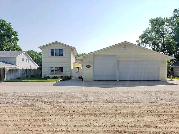 5th image of 980 County Road West S #86