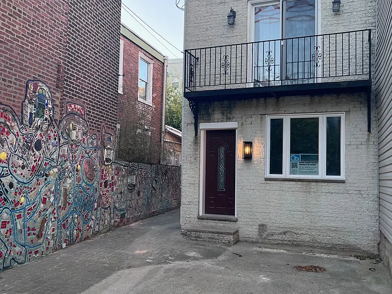 1238 Ellsworth St #1 — Photo 1