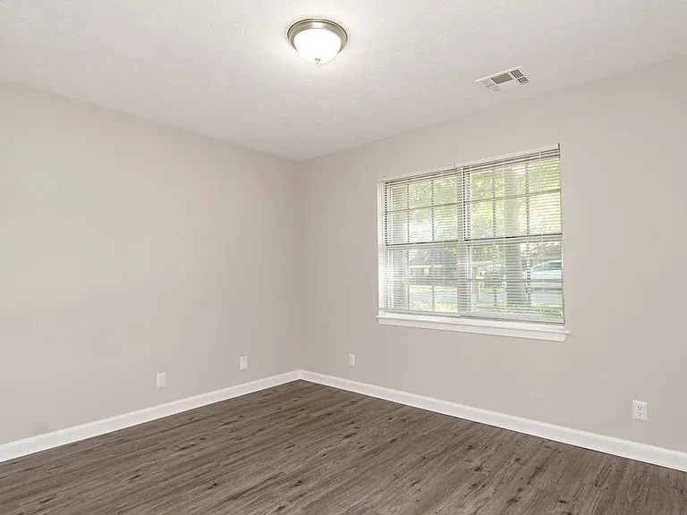 4228 Johnstown Dr — Photo 15
