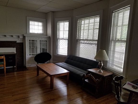 4th image of 205 Comstock Ave APT 1