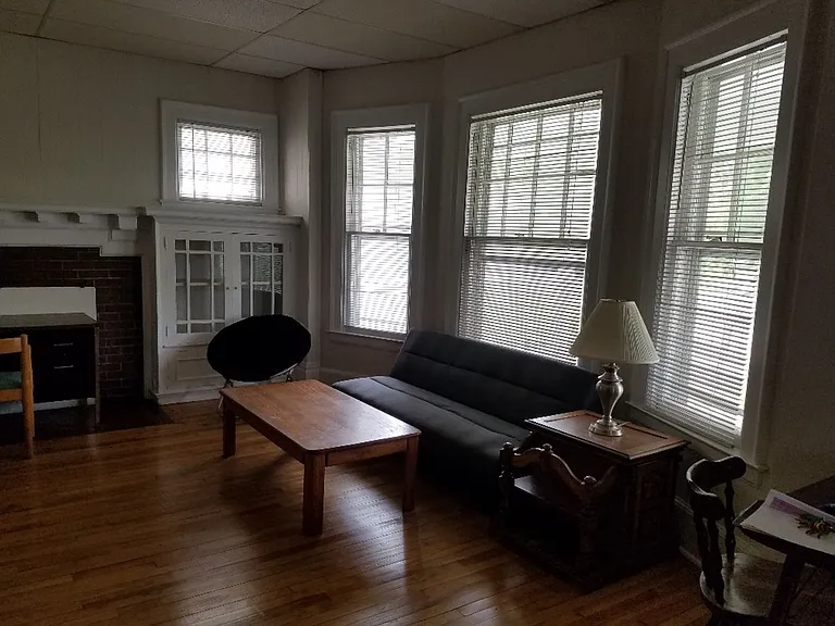 205 Comstock Avenue — Photo 9