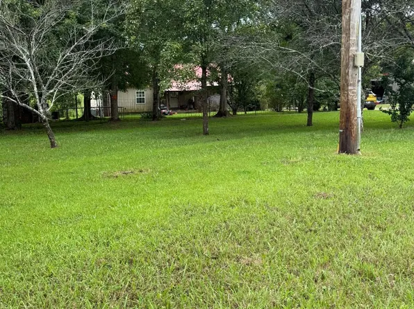 275 Paul Spears Rd, Summertown, TN 38483