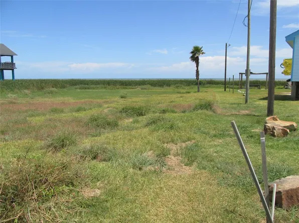 168 County Road 230, Sargent, TX 77414
