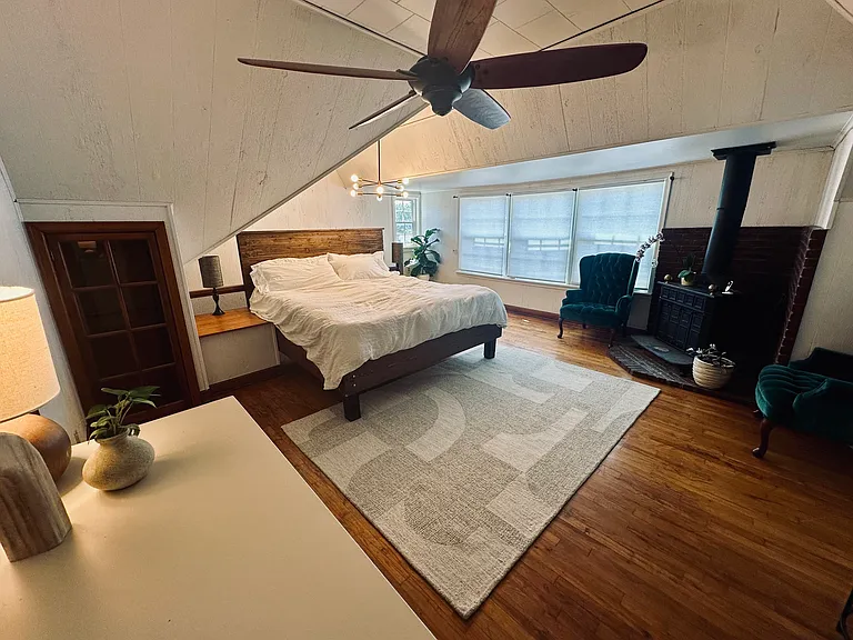 2708 E 14th Pl — Photo 8